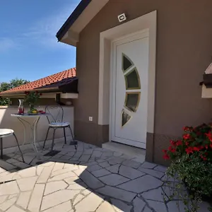  Apartment Viktoria